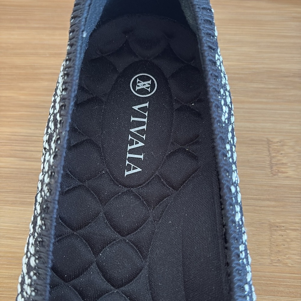 Vivaia Black Tweed Almond Toe Ballet Flats Tamia Walker - Picture 2 of 6